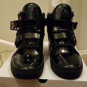 Radii shoes